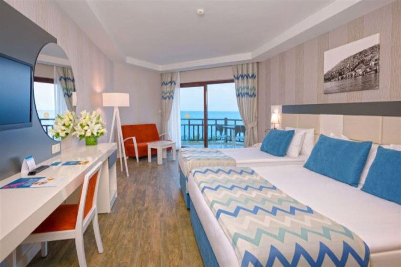 Hotel Justiniano Club Park Conti Okurcalar Zewnętrze zdjęcie